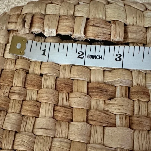 Floral Embroidered Straw Tote Bag - Picture 10 of 10